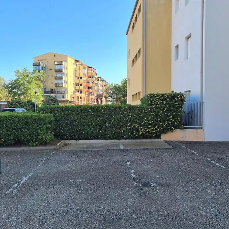 Studio Cap D'Agde, 1 Piece, 4 Personnes - Fr-1-249-373 Agde